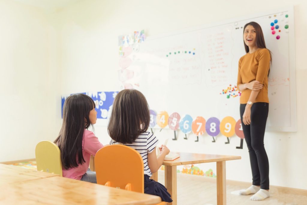 Pendidikan Guru Sekolah Dasar